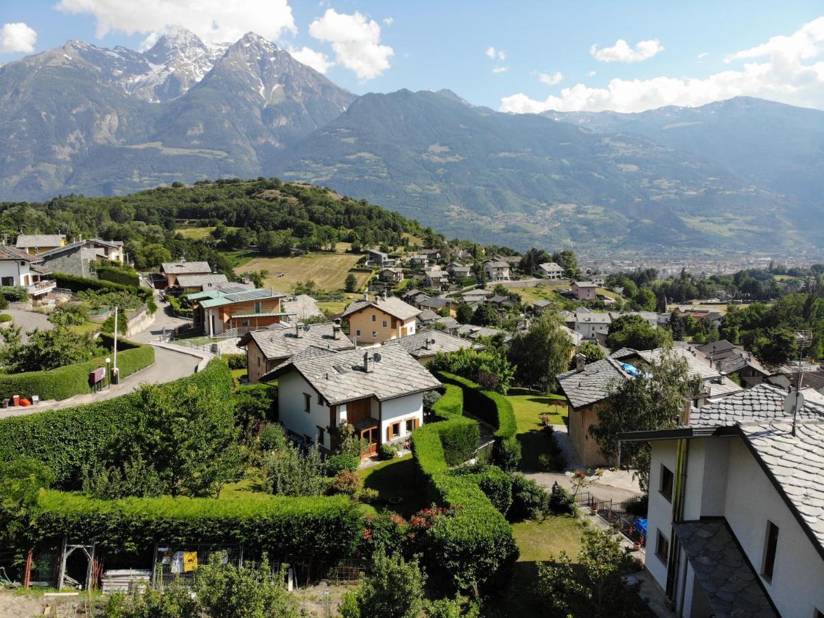 Grenier Du Coeur Apartment Aosta Exterior photo