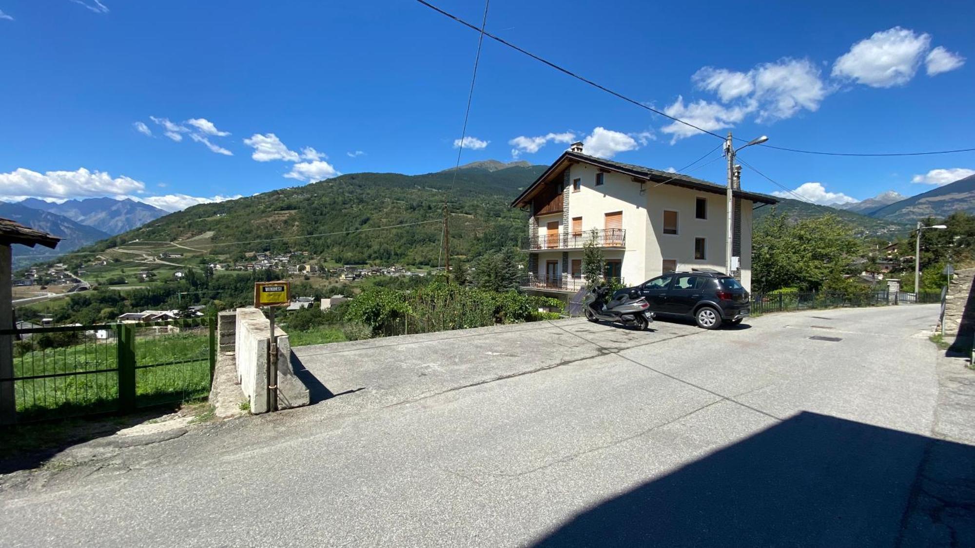 Grenier Du Coeur Apartment Aosta Exterior photo